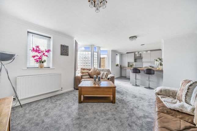 Flat for sale in Durham Road, Sidcup