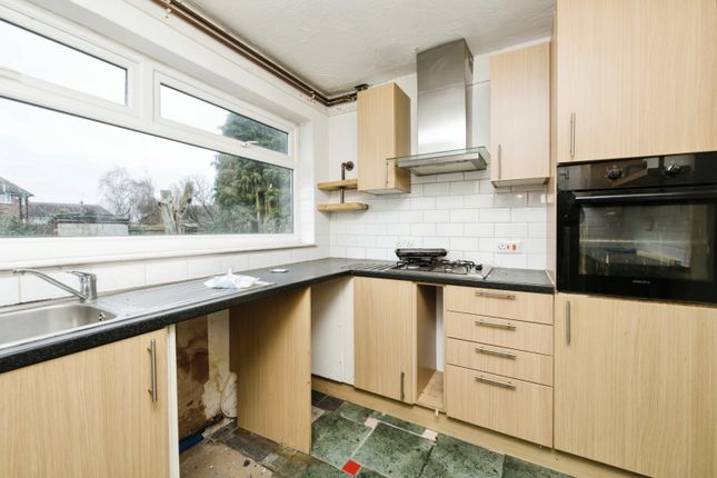 Terraced house for sale in Morris Road, Northampton