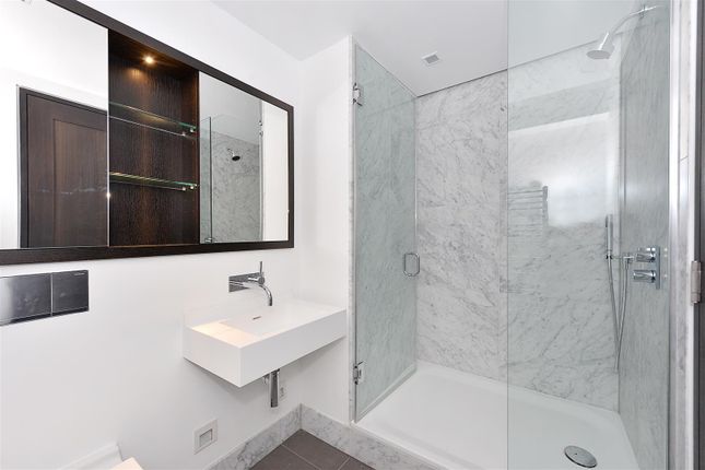 Flat for sale in Penthouse, 24 Buckingham Gate, Westminster