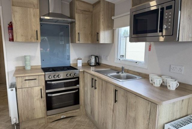Chichester Lakeside Holiday Park, Chichester photo 3