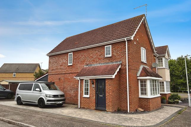 Semi-detached house for sale in Yeates Drive, Kemsley, Sittingbourne