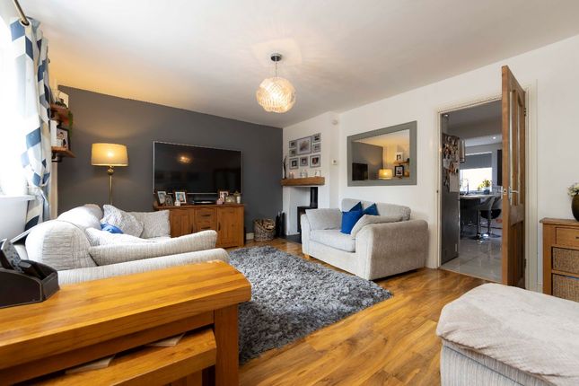 12 Poplar Road, Pontypridd photo 5