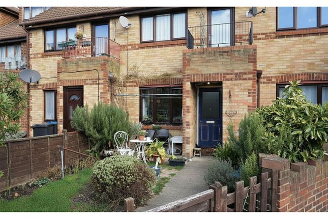 1-bed flat on 73, Veronica Gardens, London, £1,350/mo