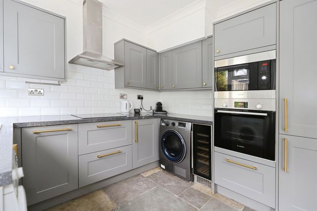 64, Tomkinson Drive, Kidderminster photo 2