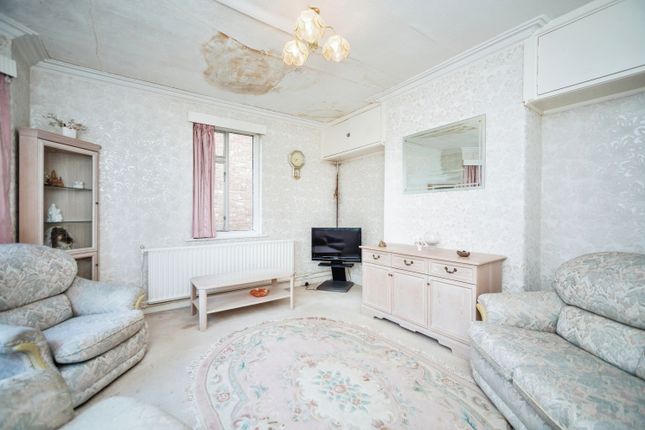 Bungalow for sale in City Way, Rochester, Kent