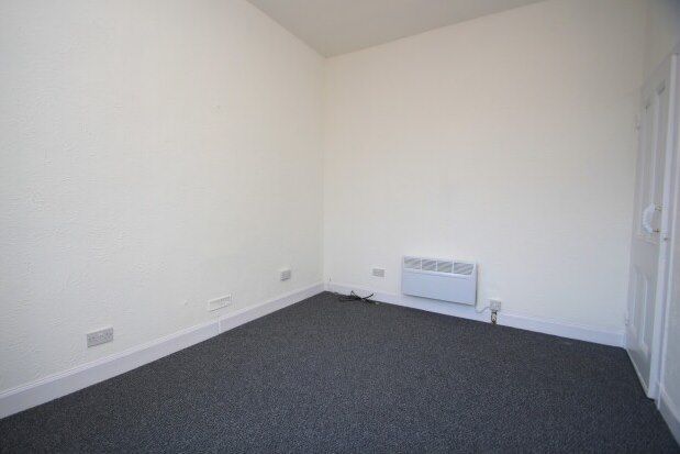Flat to rent in New Street, Dalry