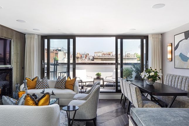 Duplex to rent in Prince Of Wales Terrace, Kensington