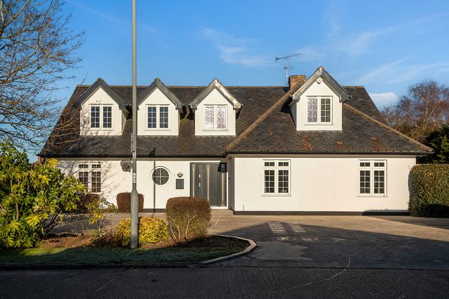 Thumbnail Detached house for sale in The Fairway, Slough