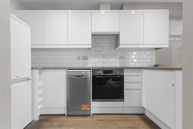 78A, Ladbroke Grove, Notting Hill photo 2