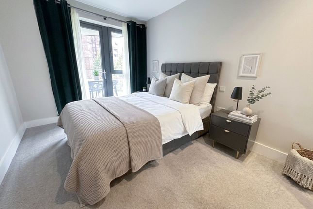 Flat 10, Adastra House, London photo 5