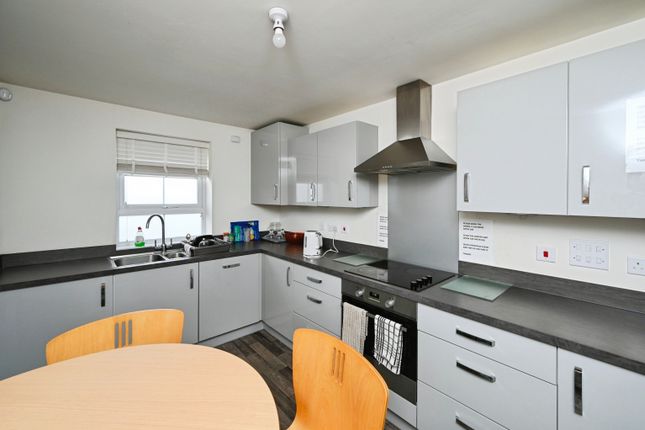 26, Lindhurst Way West, Mansfield photo 4