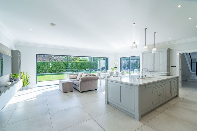 Detached house for sale in Herington Grove, Hutton Mount, Brentwood, Essex