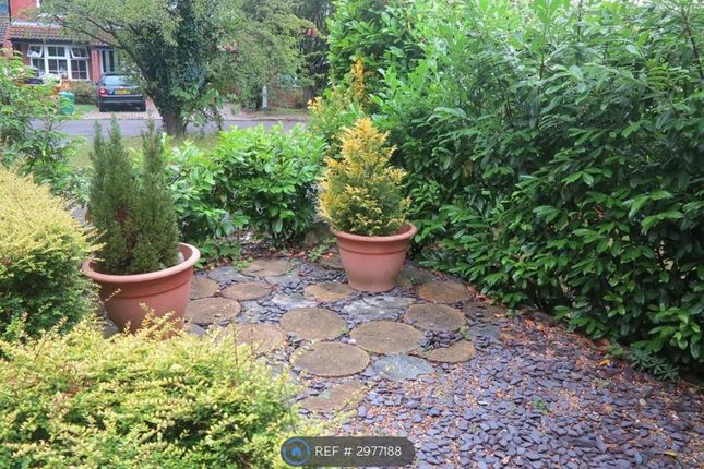 Bottisham Close, Lower Earley, Reading photo 2