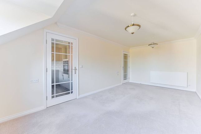 1-bed flat on Addington Road, Croydon, £265,000