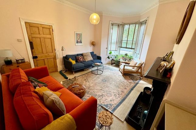 8, Heaton Grove, Newcastle Upon Tyne photo 5