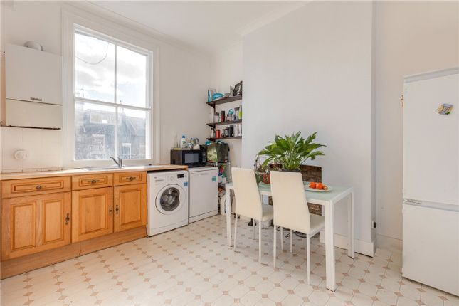 Flat to rent in Greyhound Road, London