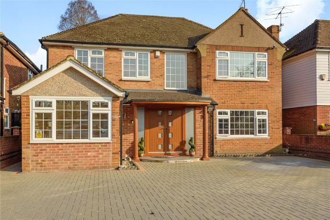 Long Lane Ickenham Uxbridge Ub10 4 Bedroom Detached House For Sale