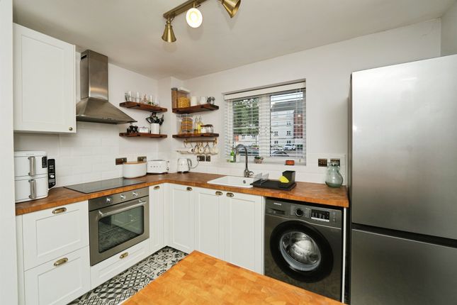 11, Junction Way, Bristol photo 4