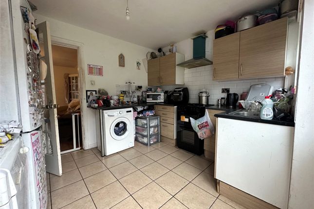 59, Tedbury Crescent, West Midlands photo 2