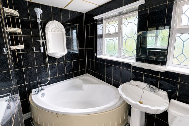 41, Alwen Grove, South Ockendon photo 4