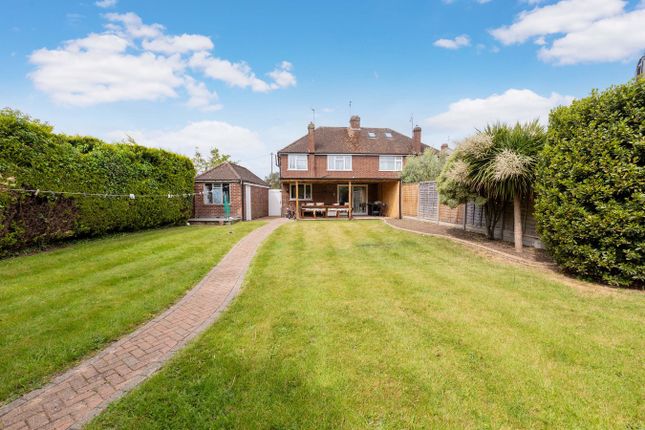 7, Nelson Close, Langley photo 2