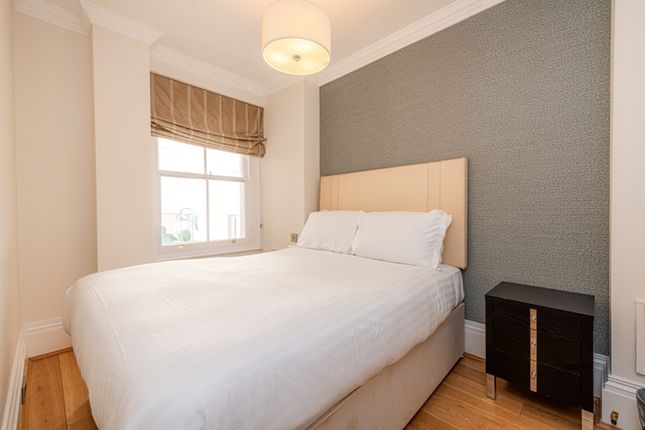 Flat to rent in Prince Of Wales Terrace, London