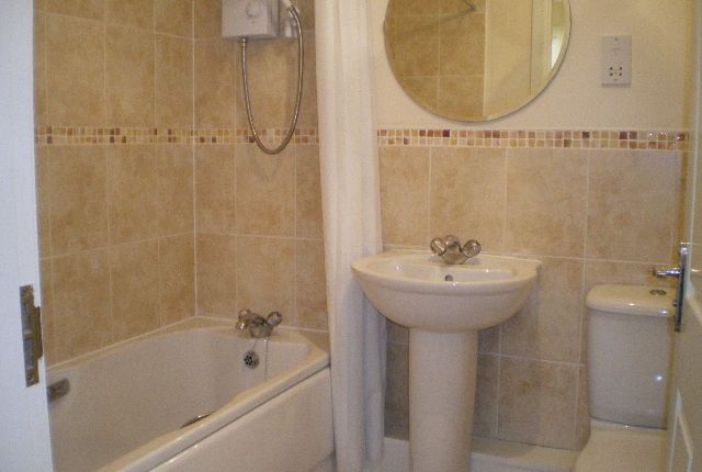 Flat 7c   7, Waters Walk Apperley Bridge Bradford photo 5