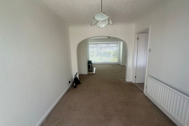 23, Highfield Drive, Ashington photo 2
