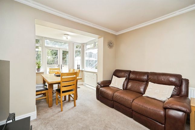 Thorn Drive, Bradford photo 2