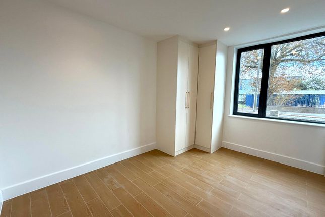 Durnsford Road, Wimbledon photo 4