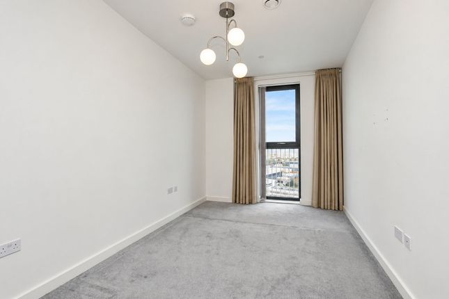 Flat 276, Baronet House, London photo 4