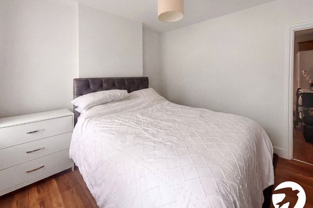 118A,, St. Vincents Road, Kent photo 5