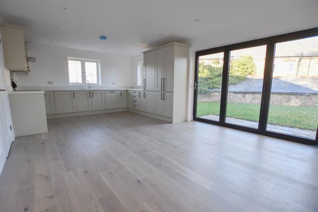 New Build, Park Avenue, Newmarket photo 4
