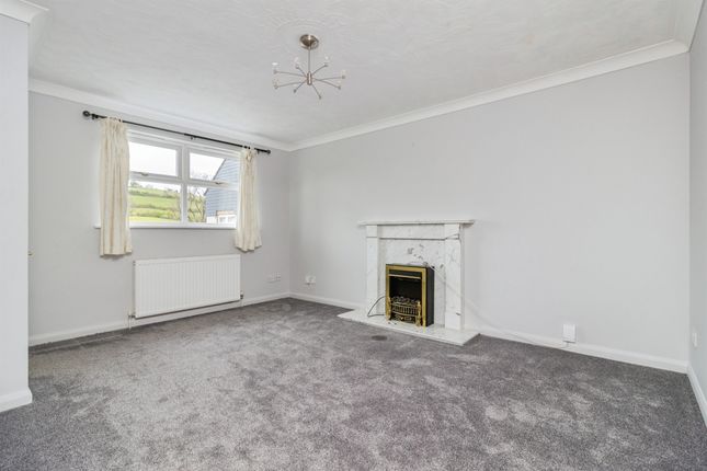 10, Embury Close, Newton Abbot photo 2