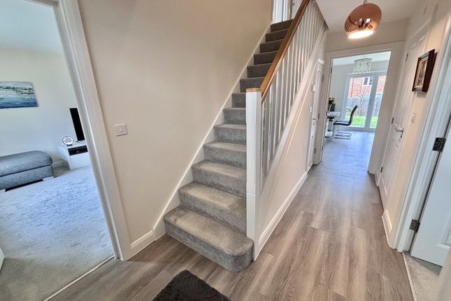 8, Sleath Drive, Lutterworth photo 3