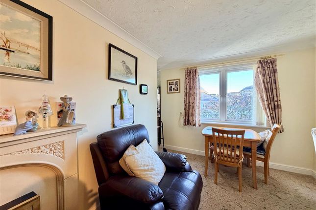 Flat 23, Magnolia Court, 20 Horn Cross Road, Plymouth photo 3