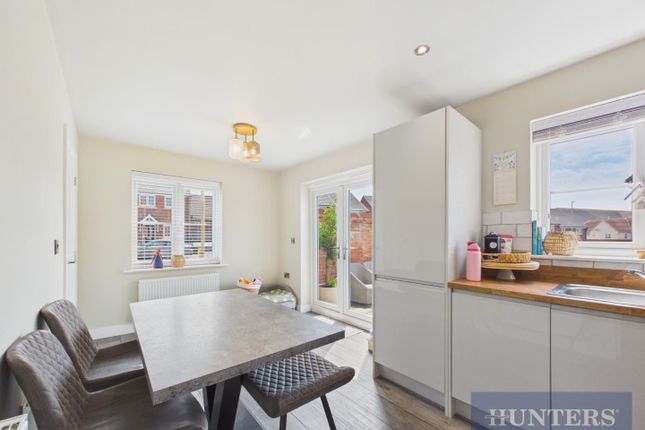 28, The Boulevard, Scarborough photo 4