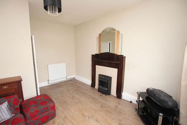 253, Wellington Street, Grimsby photo 3