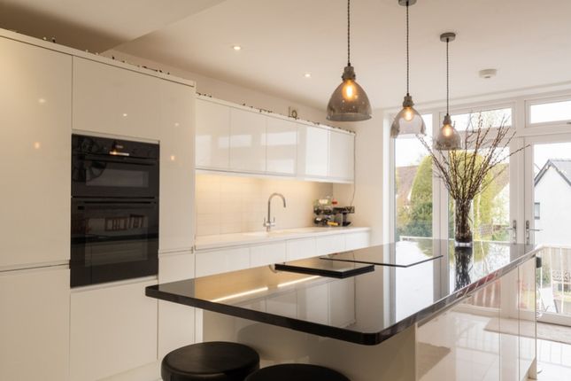 16, Ridgeway, Newport photo 3