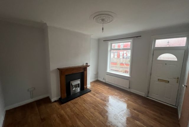 22, Clifton Avenue Harehills Leeds photo 5
