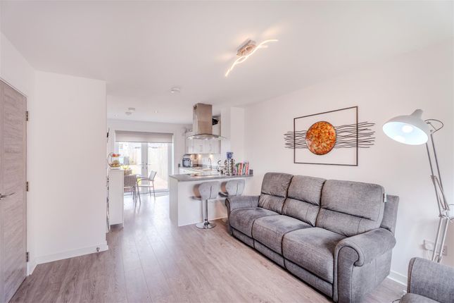 4, Staffa Road, Glasgow photo 4