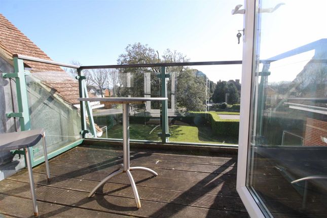Flat for sale in Becton Lane, Barton On Sea, Hampshire