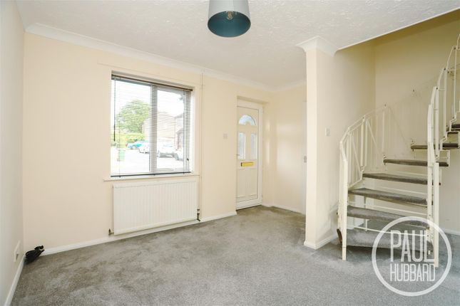 59, Harebell Way, Lowestoft photo 4
