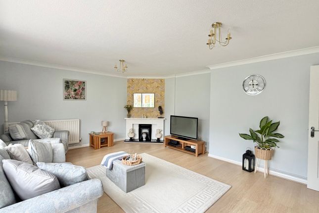 12, Hawthorn Avenue, Bexhill-on-Sea photo 3