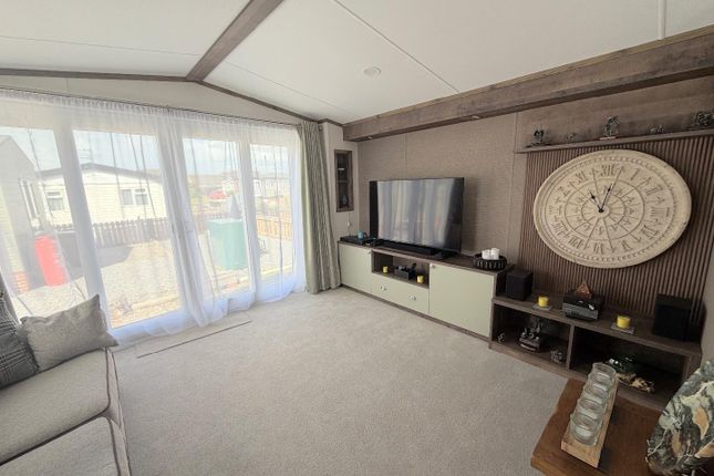 102B, Sea Breeze Park, Queen Street, Hartlepool photo 2