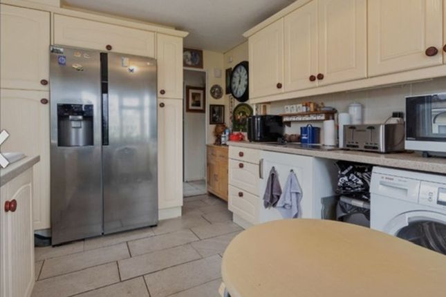 14, Kingsmead Park, Swinhope photo 4
