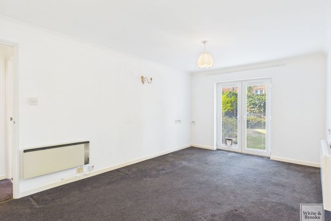 Flat 12, Seaward Court West Street, Bognor Regis photo 2
