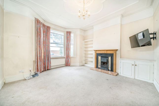 37, Cloudesdale Road, London photo 2