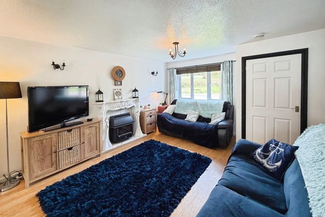 4, Cornelius Close, South Cornelly photo 2