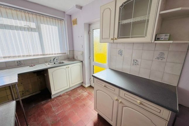 7 Kingswinford Road, Dudley photo 5